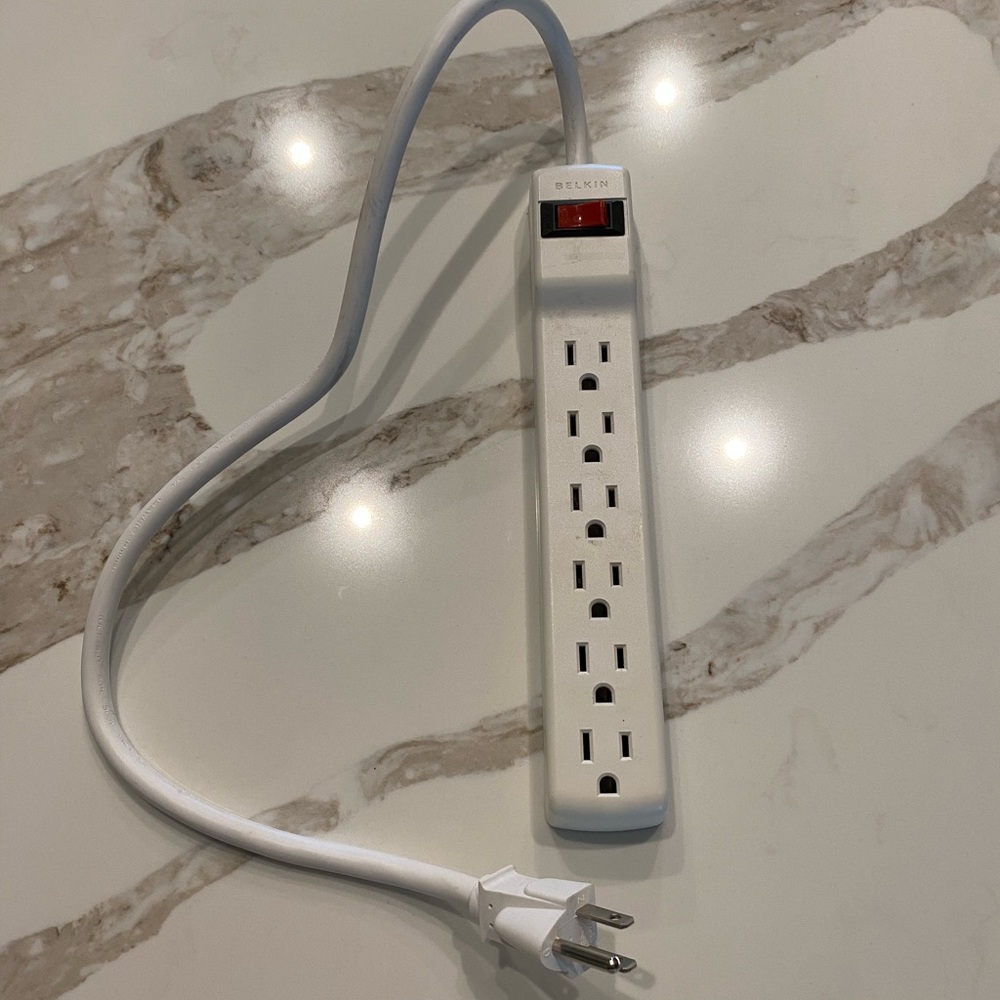 Extension Cord / Outlet - 2 ft